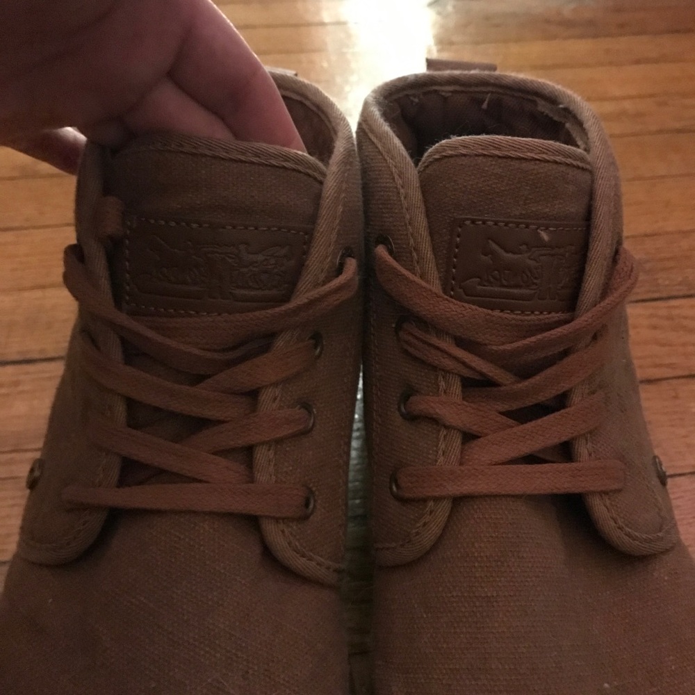 Brown Levi’s Shoes - Mids !! - Picture 4 of 6