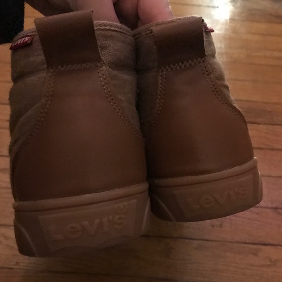 Brown Levi’s Shoes - Mids !! - Picture 2 of 6