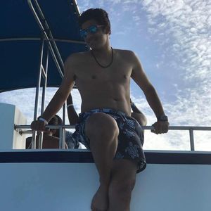 Meet your Posher, Christopher