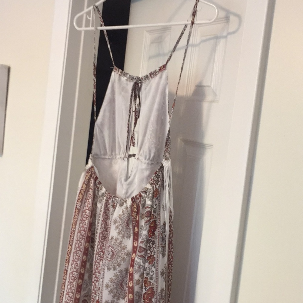 Dress - Picture 3 of 4
