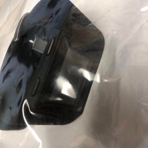 NEW FITBIT SURGE REPLACEMENT WATCH! NEVER WORN! main image 4