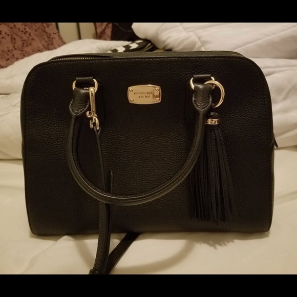 Michael kors purse - Picture 1 of 2