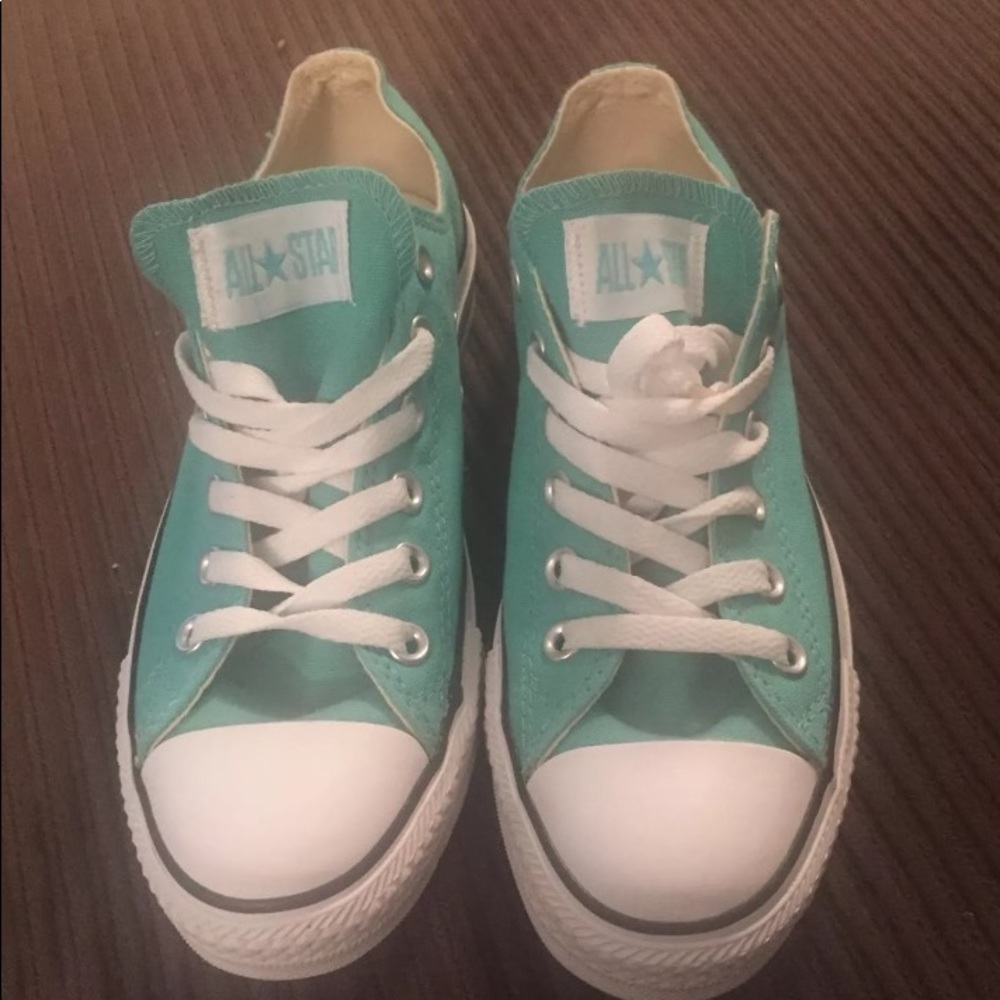 Light Blue Converse Low Top Shoes
