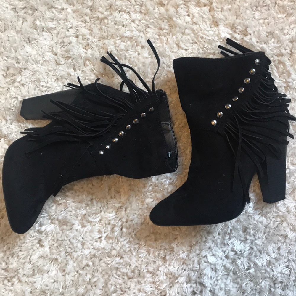 Black fringe booties