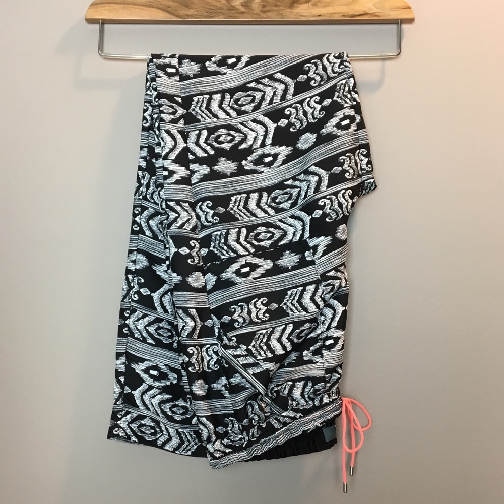 GRAY Saks Fifth Ave tribal print drawstring pants
