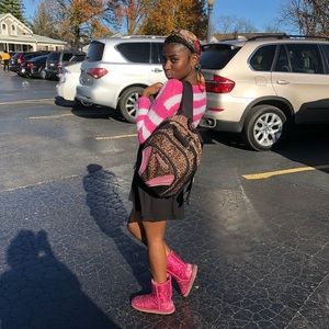 Meet your Posher, Aquarius