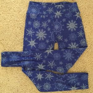NWOT Lularoe blue snowflake leggings 2017 holiday