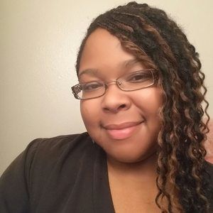 Meet your Posher, Markitia