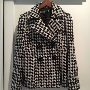 Black and white houndstooth coat