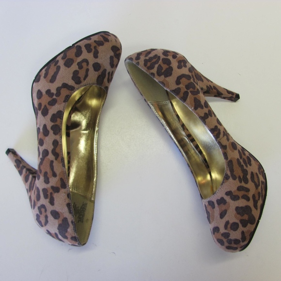 GORGEOUS PUMPS - ATTENTION - Picture 3 of 7