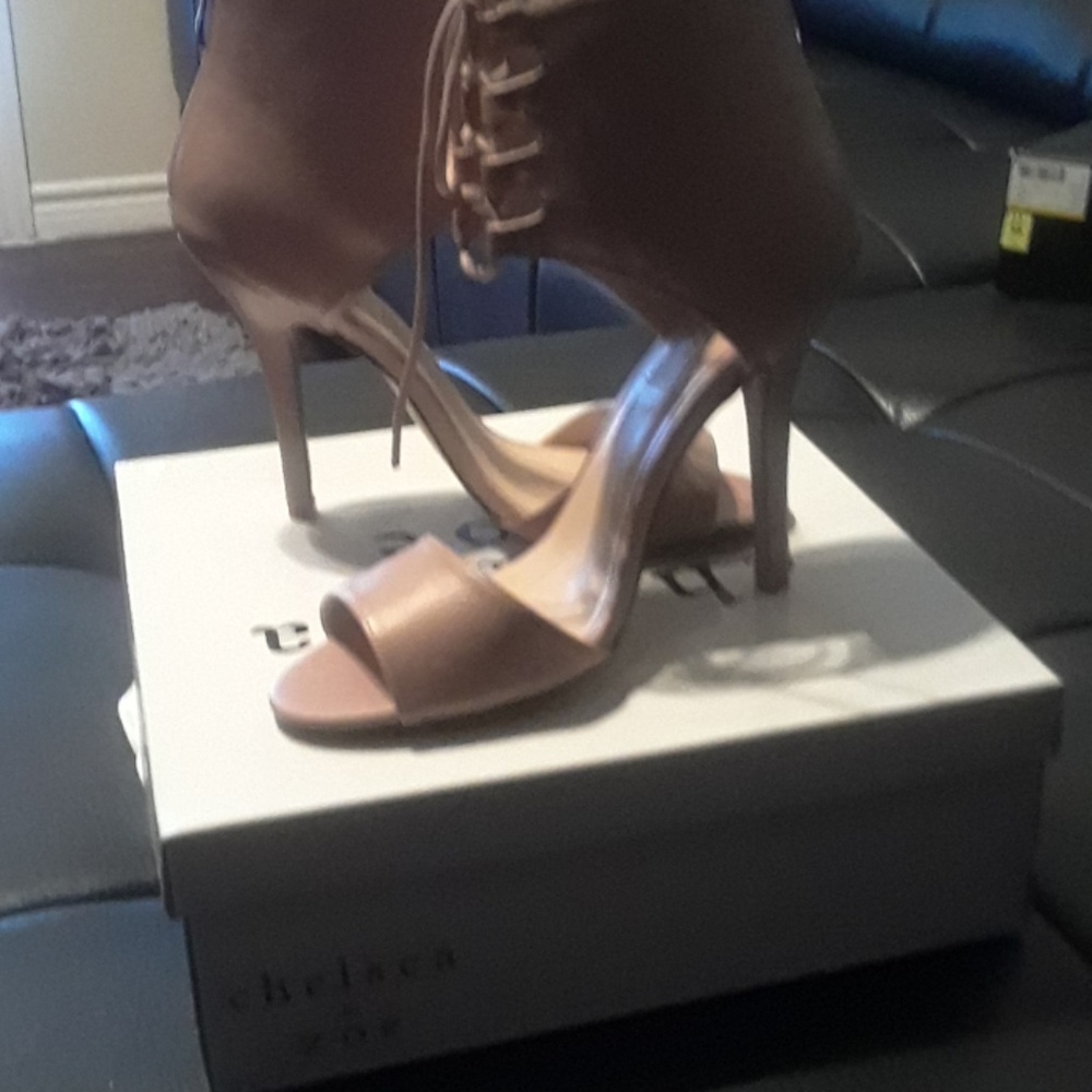 Shoes - Picture 3 of 6