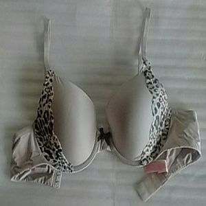 NWT, Victoria's Secret Perfect Coverage bra