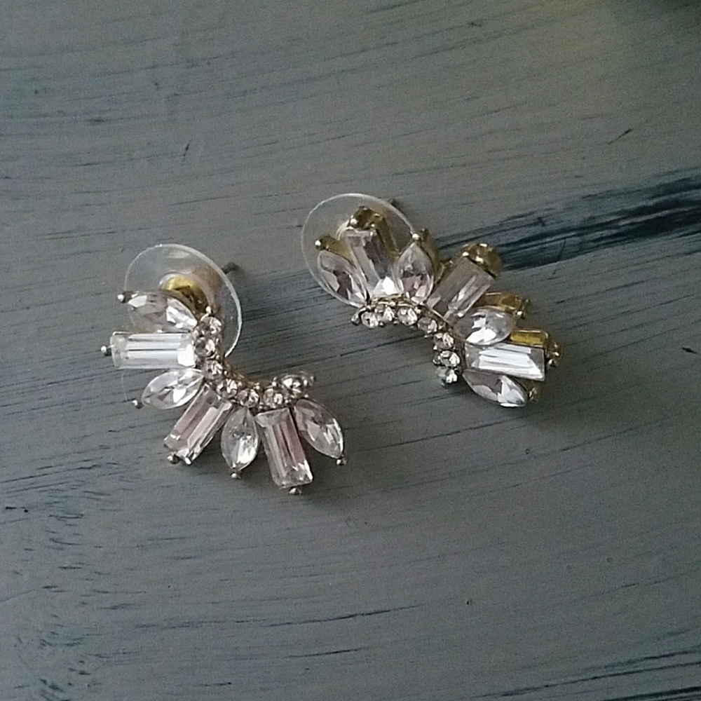 Gorgeous stud gemstone crystal earrings