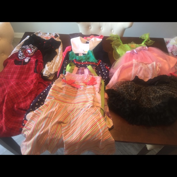 Girls 4T Clothing - Picture 1 of 4