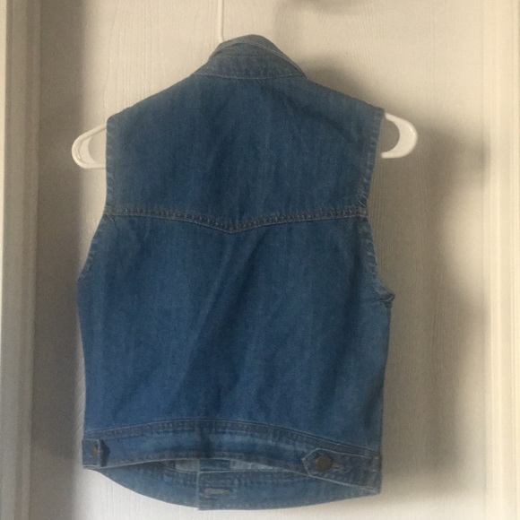 Cute denim vest with knitted pattern - Picture 4 of 4