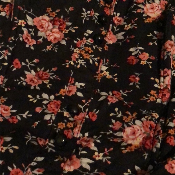 Black floral romper - Picture 2 of 6