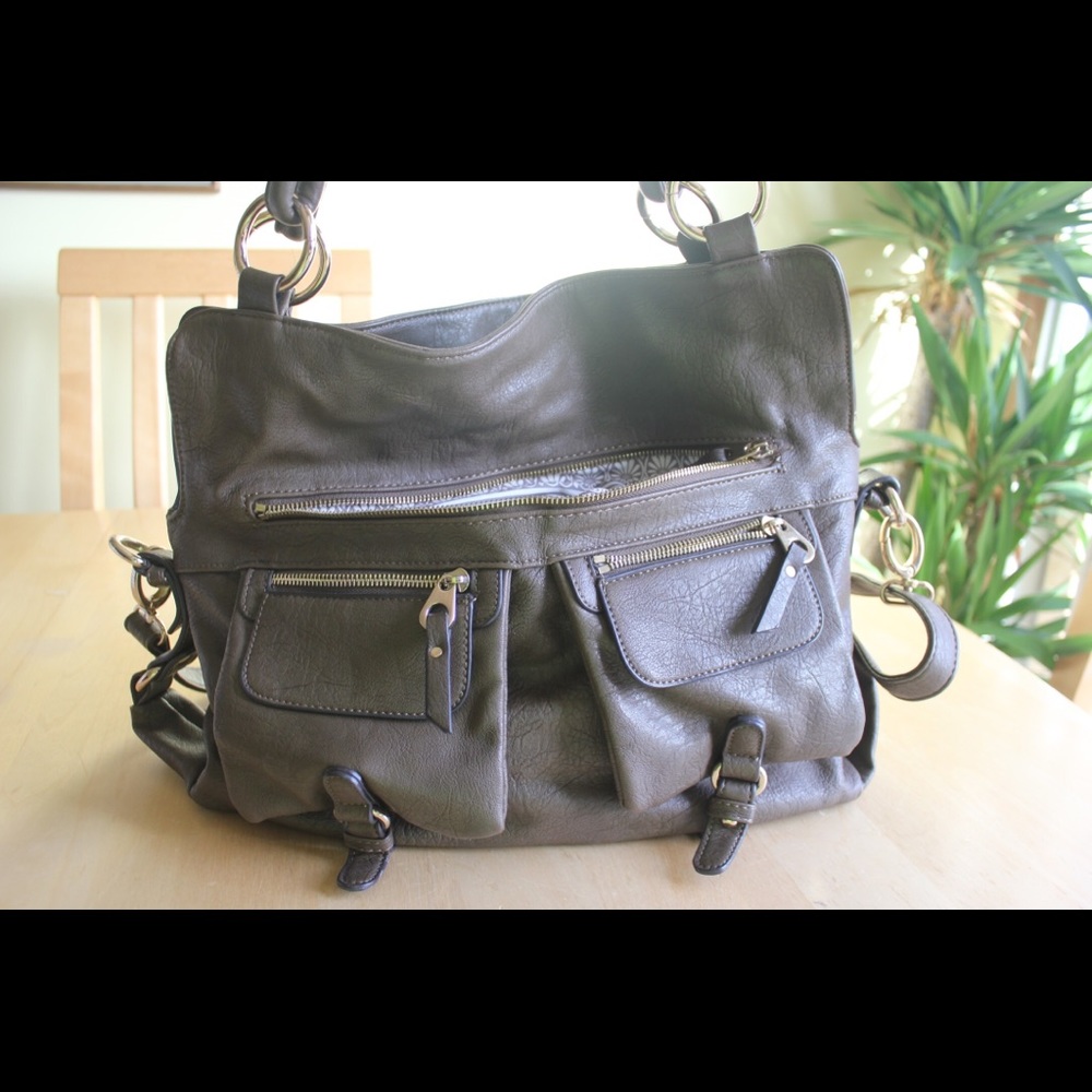 Urban Expressions Medium Zip Tote