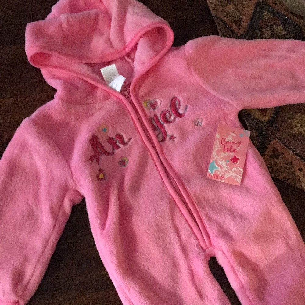 Super soft baby onsie Jammie 6-9 months NWT