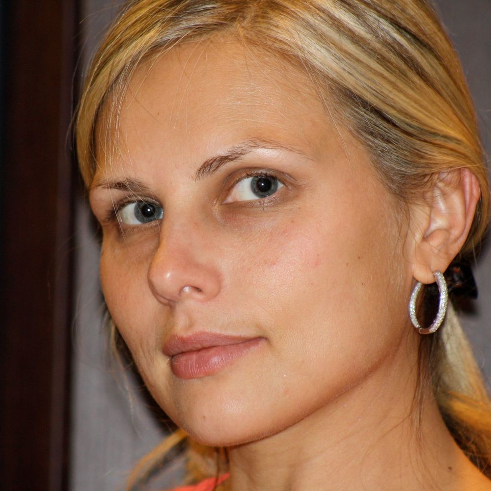 Meet your Posher, Elena