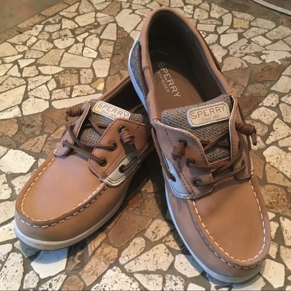 Big kids Sperry songfish boat shoe size 5W