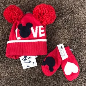 Gap Disney Mickey Mouse Hat and Mittens Set