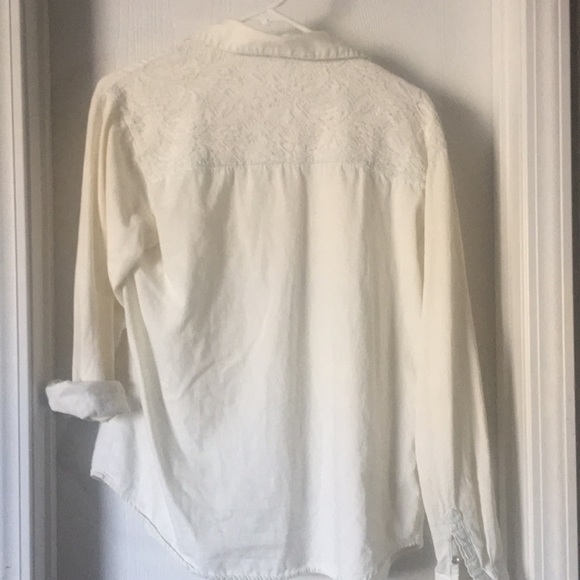 Cream white button down shirt - Picture 2 of 6