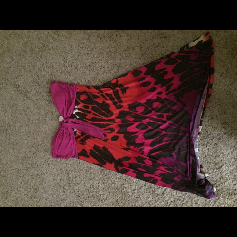 A multicolored strapless dress