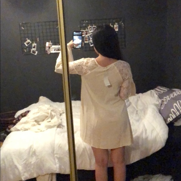 Cream lace angel dress - Picture 3 of 5