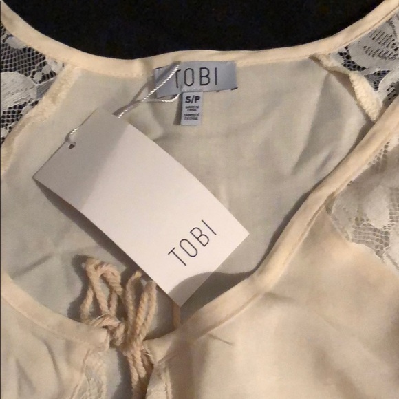 Cream lace angel dress - Picture 5 of 5