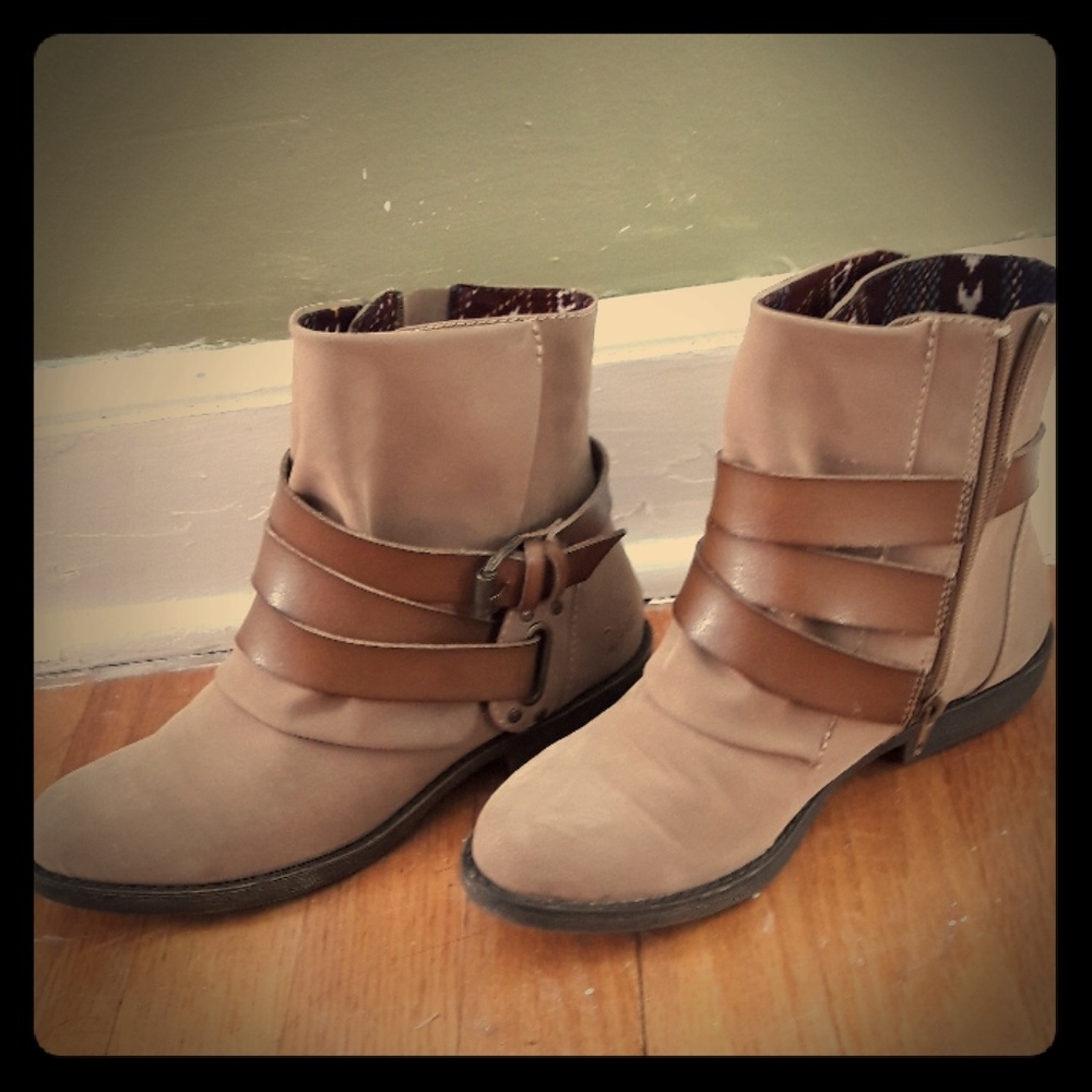 Blowfish Searly Bootie