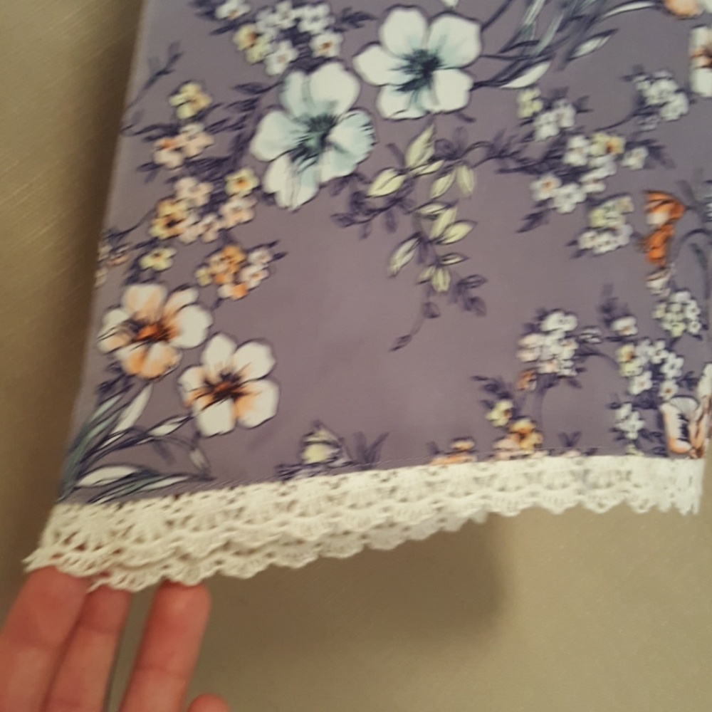 Romper - Picture 2 of 7