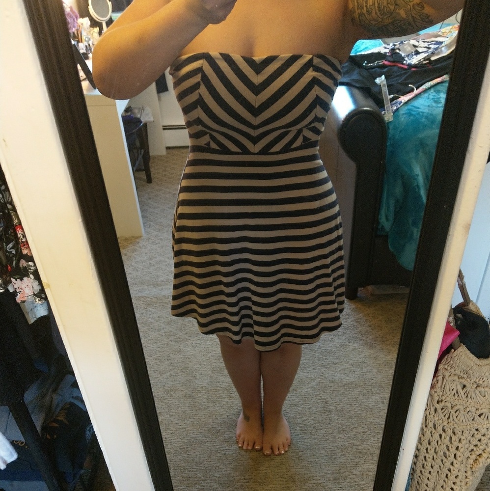 Navy/Beige striped midi dress
