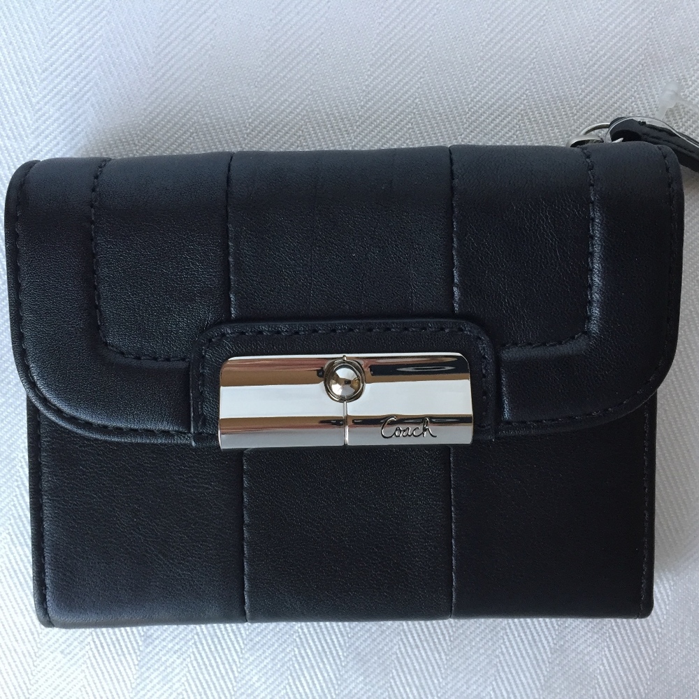 Coach Ladies Wallet - NWT