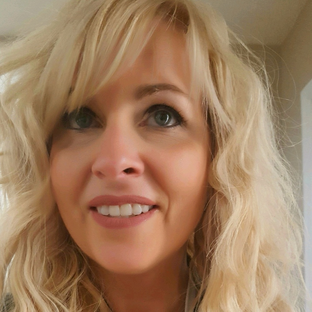 Meet your Posher, Robyn