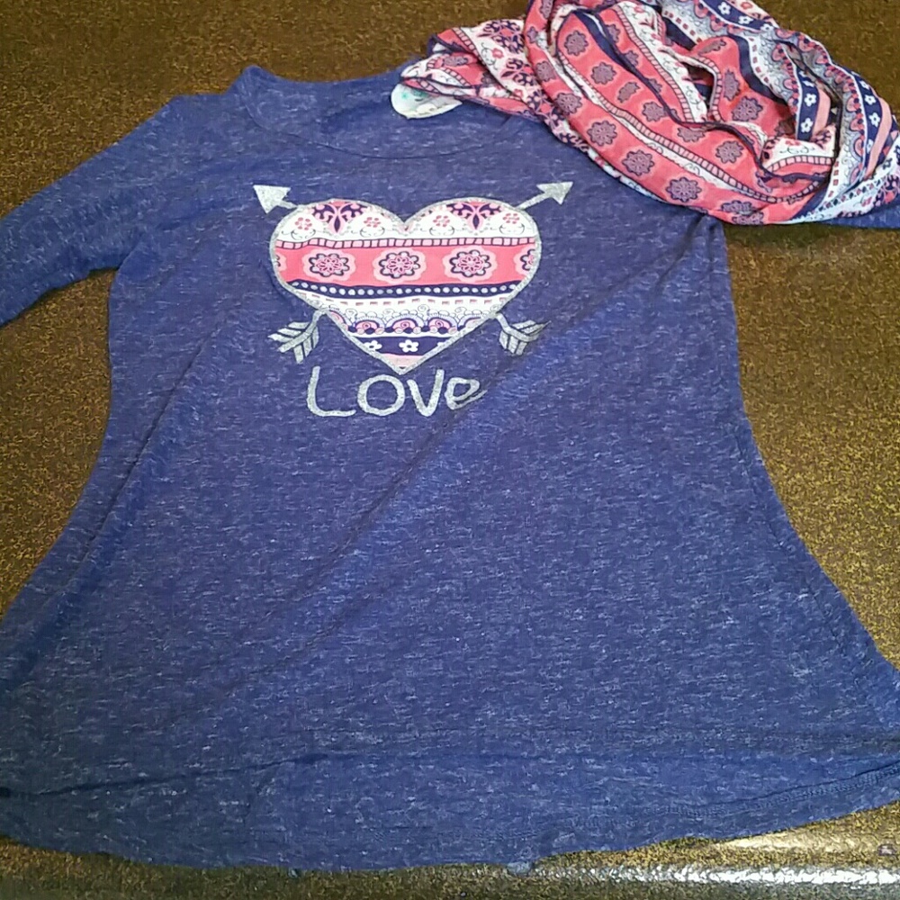 Girls shirt with built-in scarf