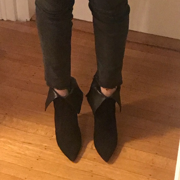 Via Spiga Black Suede ‘Felienne’ High Heel Boots - Picture 8 of 8