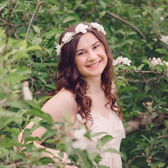 Meet your Posher, Haley - Picture 1 of 1