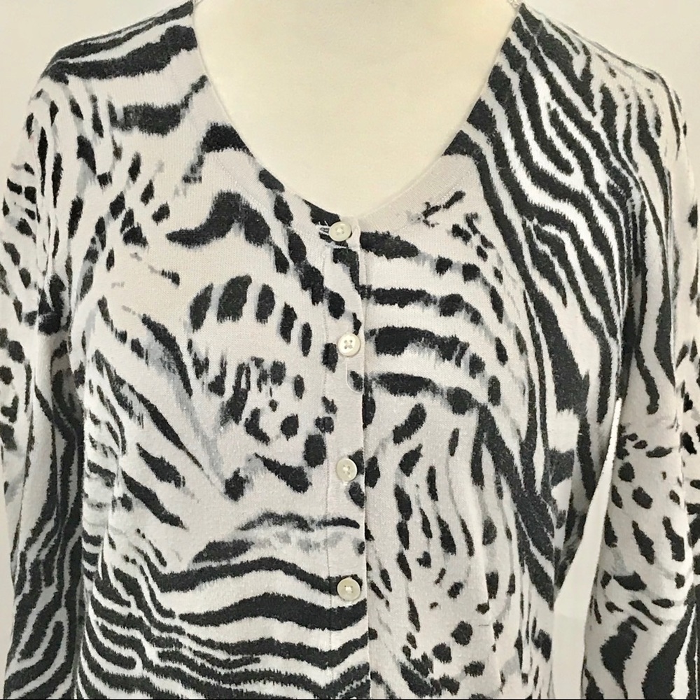 New York & Co. animal print cardigan size large