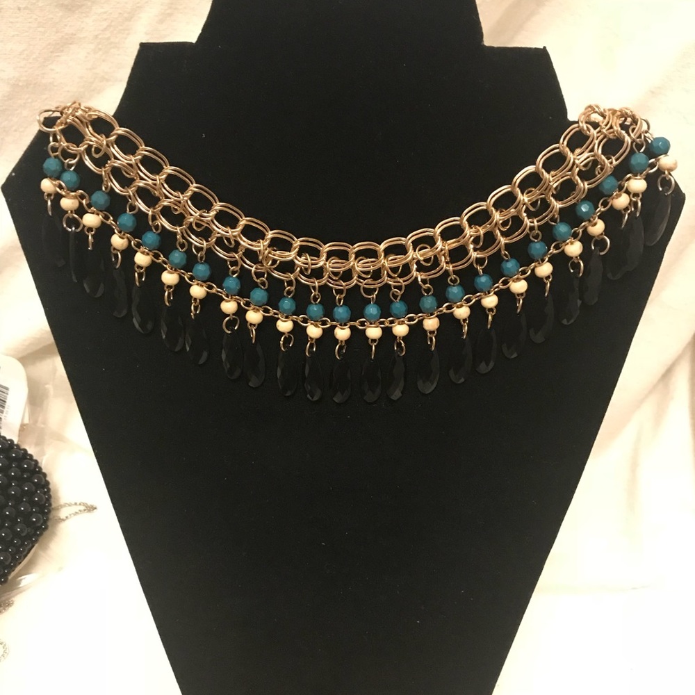 Vintage inspired necklace jewelry - Picture 2 of 5