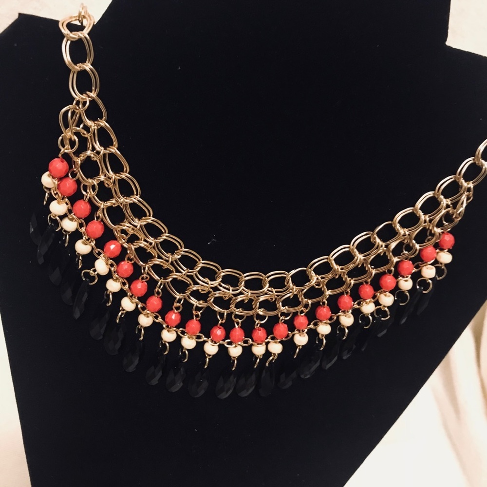 Vintage inspired necklace jewelry - Picture 4 of 5