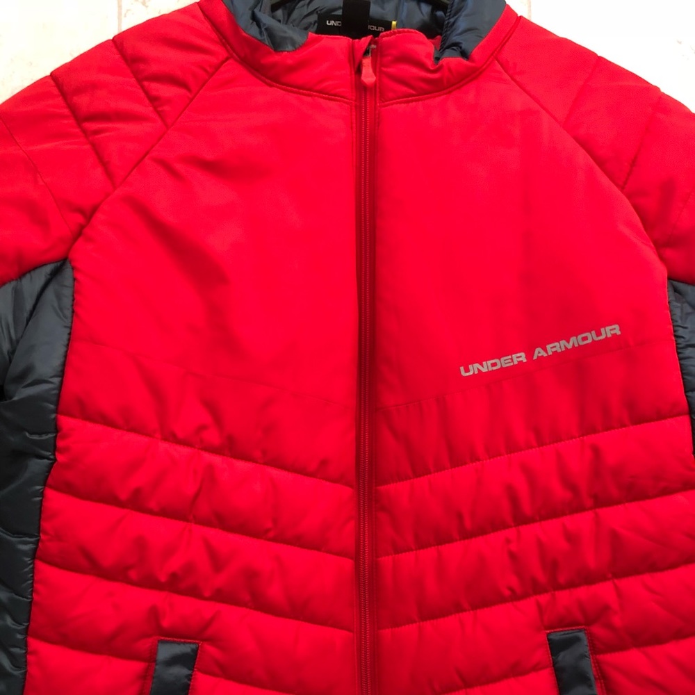 Under Armour coat boys XL euc