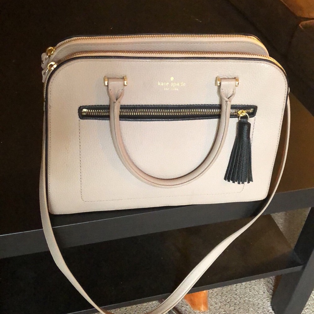 Gently used Kate Spade ♠️ bag