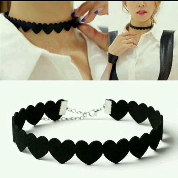 Jewelry - Heart Shaped Love Velvet Choker Necklace Women