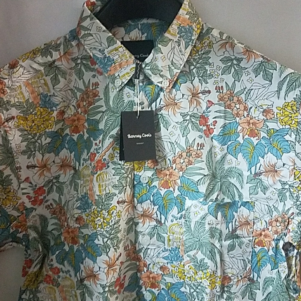 NWT Barney Cools Men's S/S Summer Floral Shirt XS