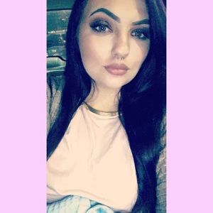 Meet your Posher, Victoria