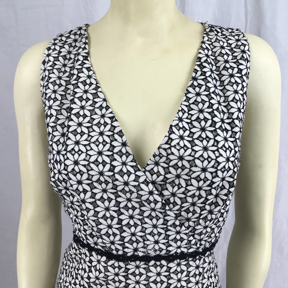 Eyelet shift Summer Dress Sz8