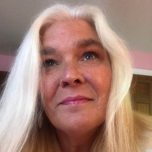 Meet your Posher, Shelly