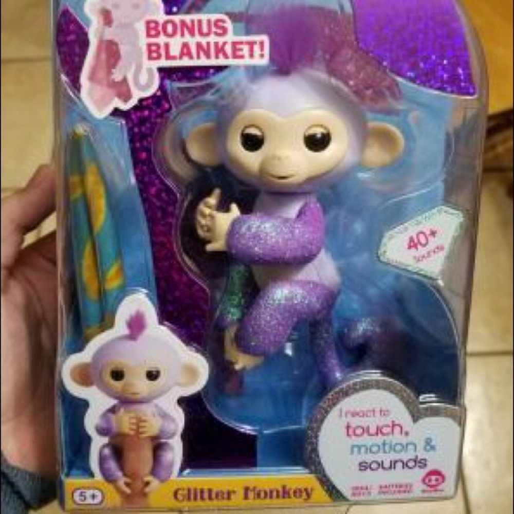 Kiki Fingerling (purple glitter)