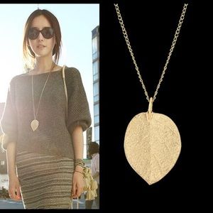 Jewelry gold color leaf design necklace