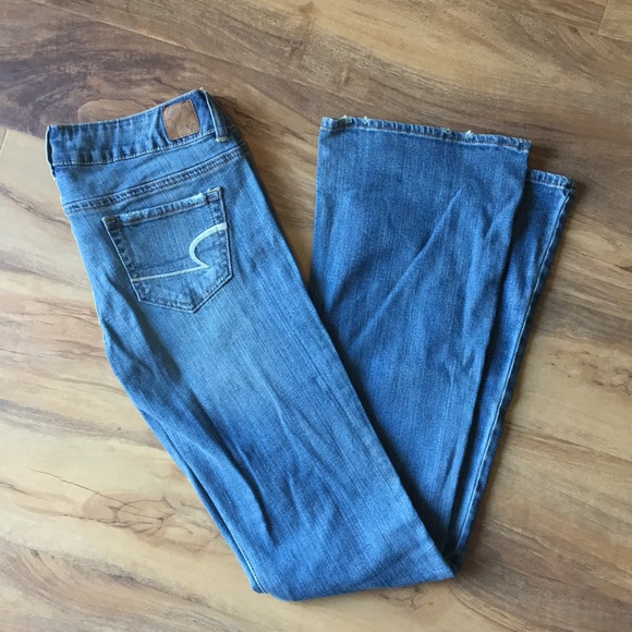 American Eagle Outfitters Denim - American Eagle artist jeans size 4 long